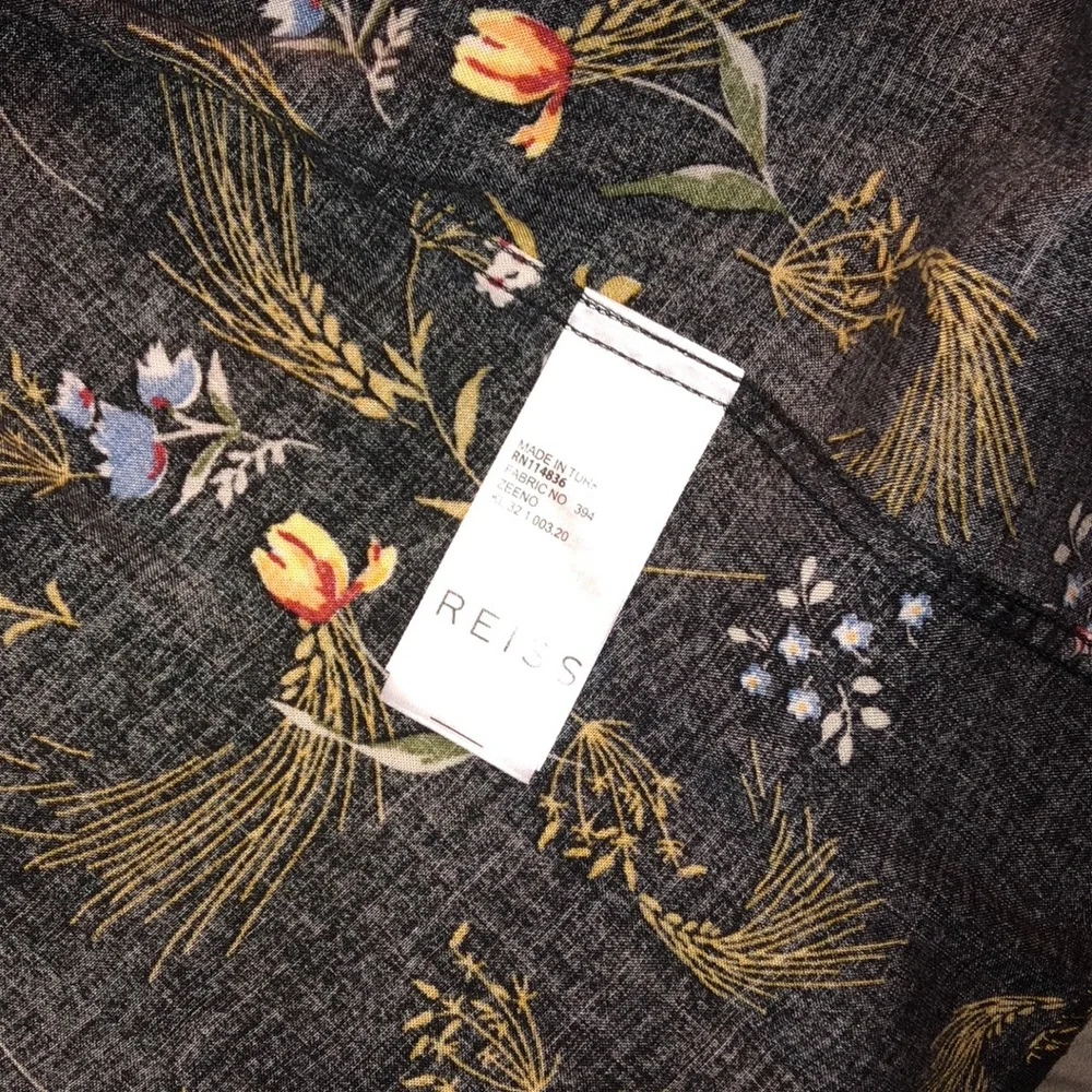 Black print button up shirt - Picture 4 of 5